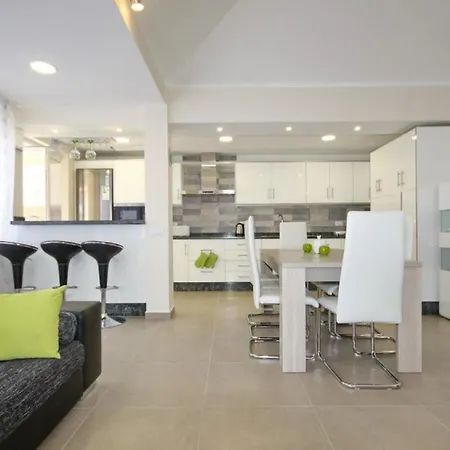 Villa Beautiful Villa In Tenerife Costa Adeje (Tenerife)