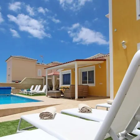 Beautiful Villa In Tenerife 阿德耶
